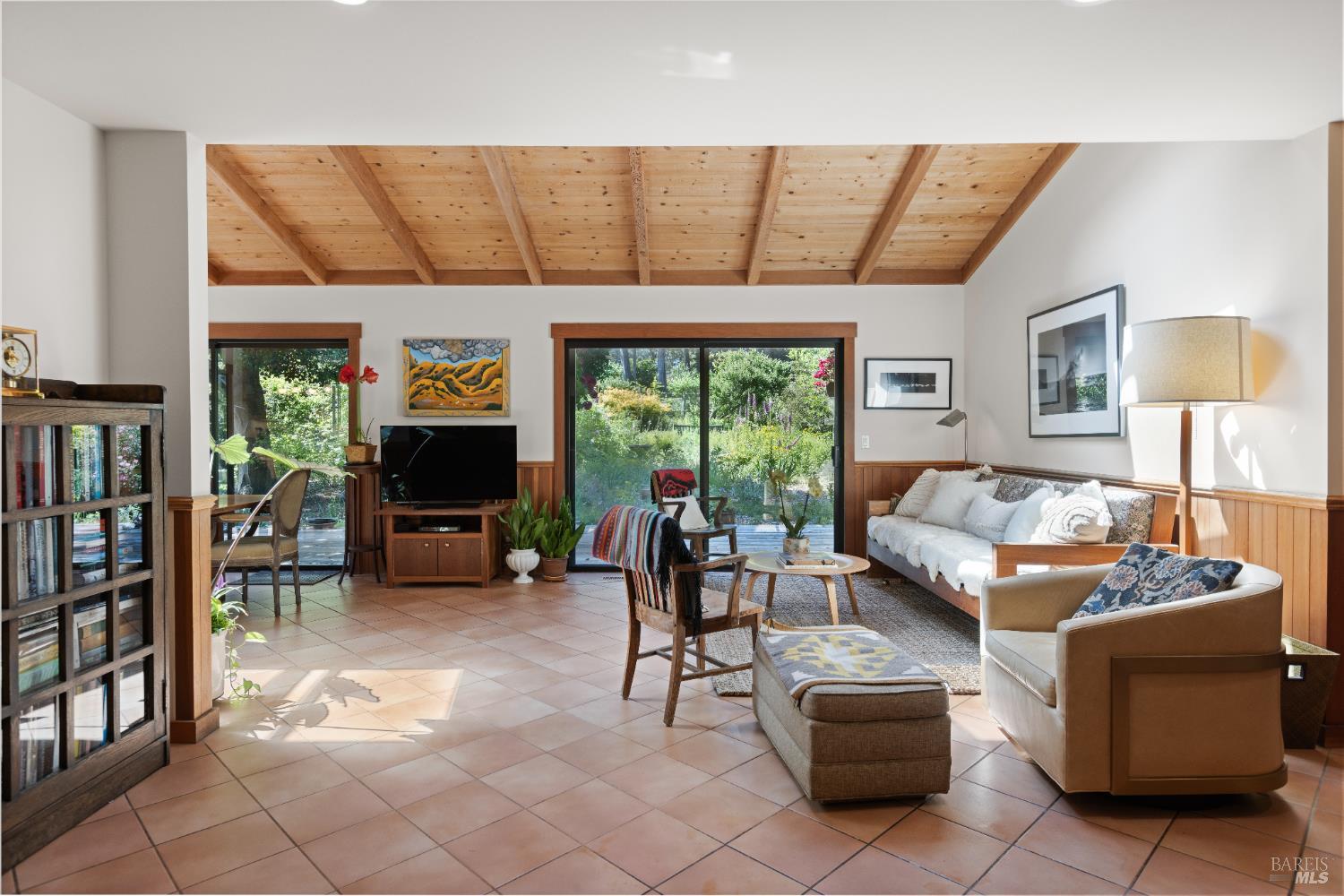 MLS #325043400 img 3