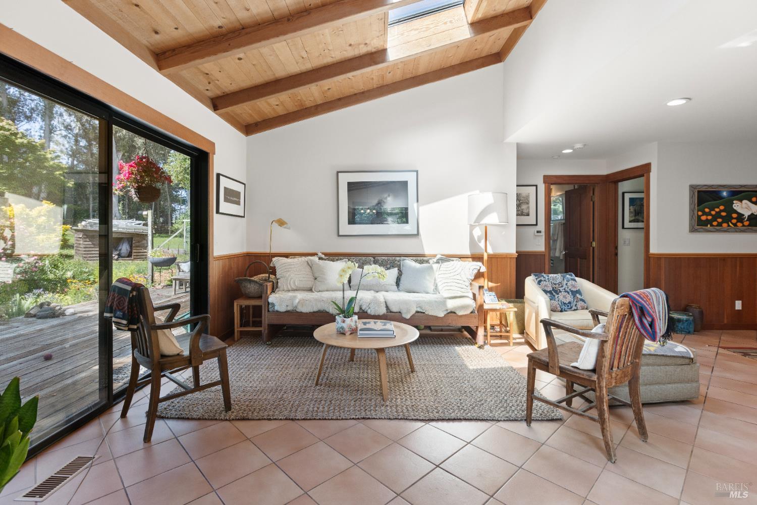 MLS #325043400 img 5