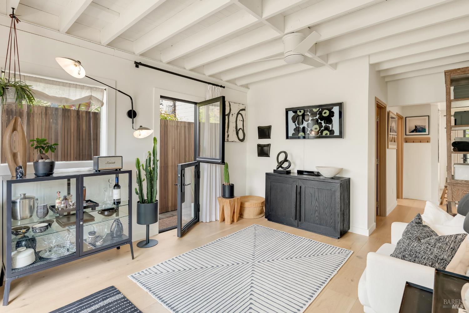 MLS #325067831 img 4