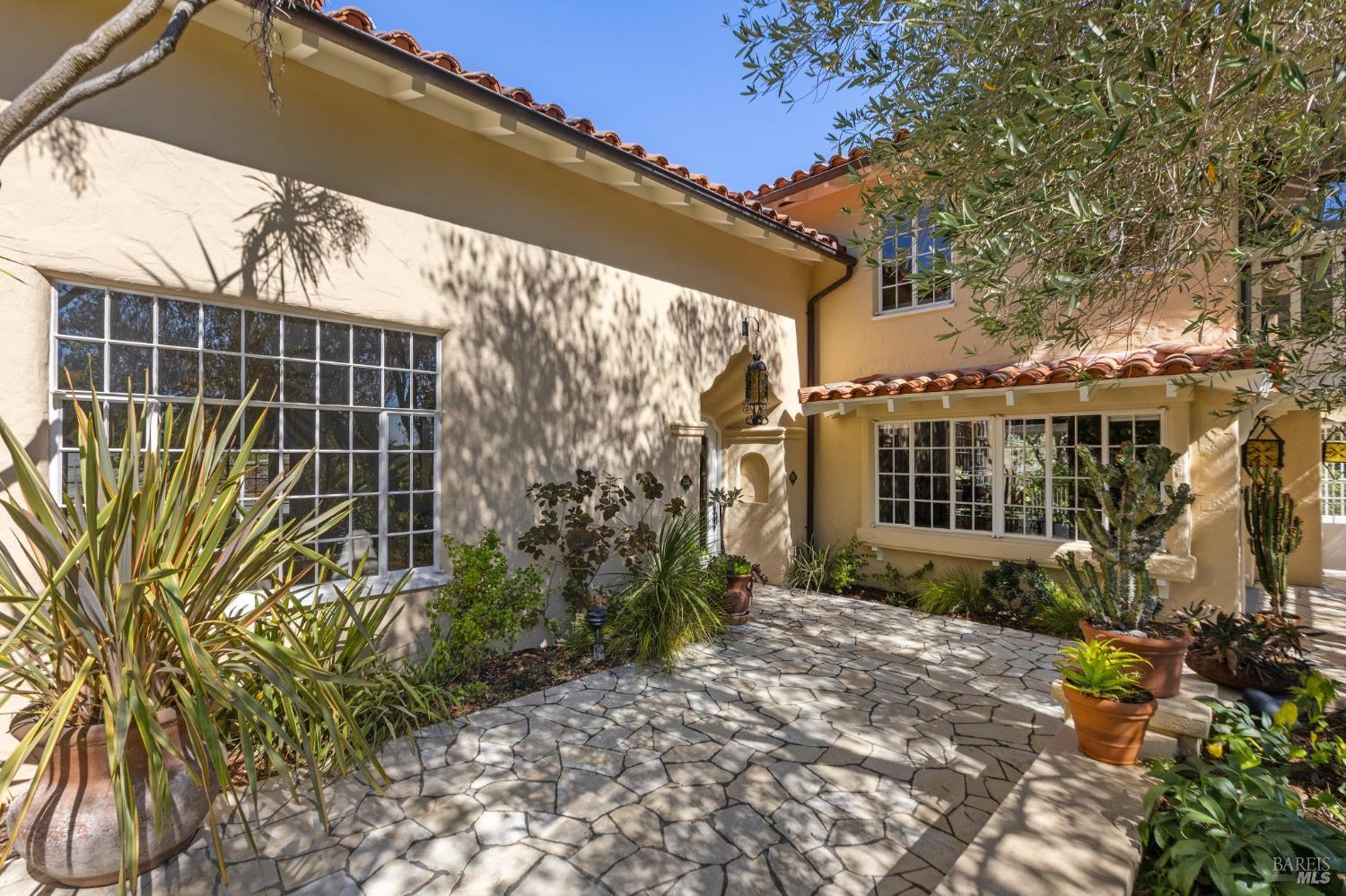 MLS #325079589 img 3