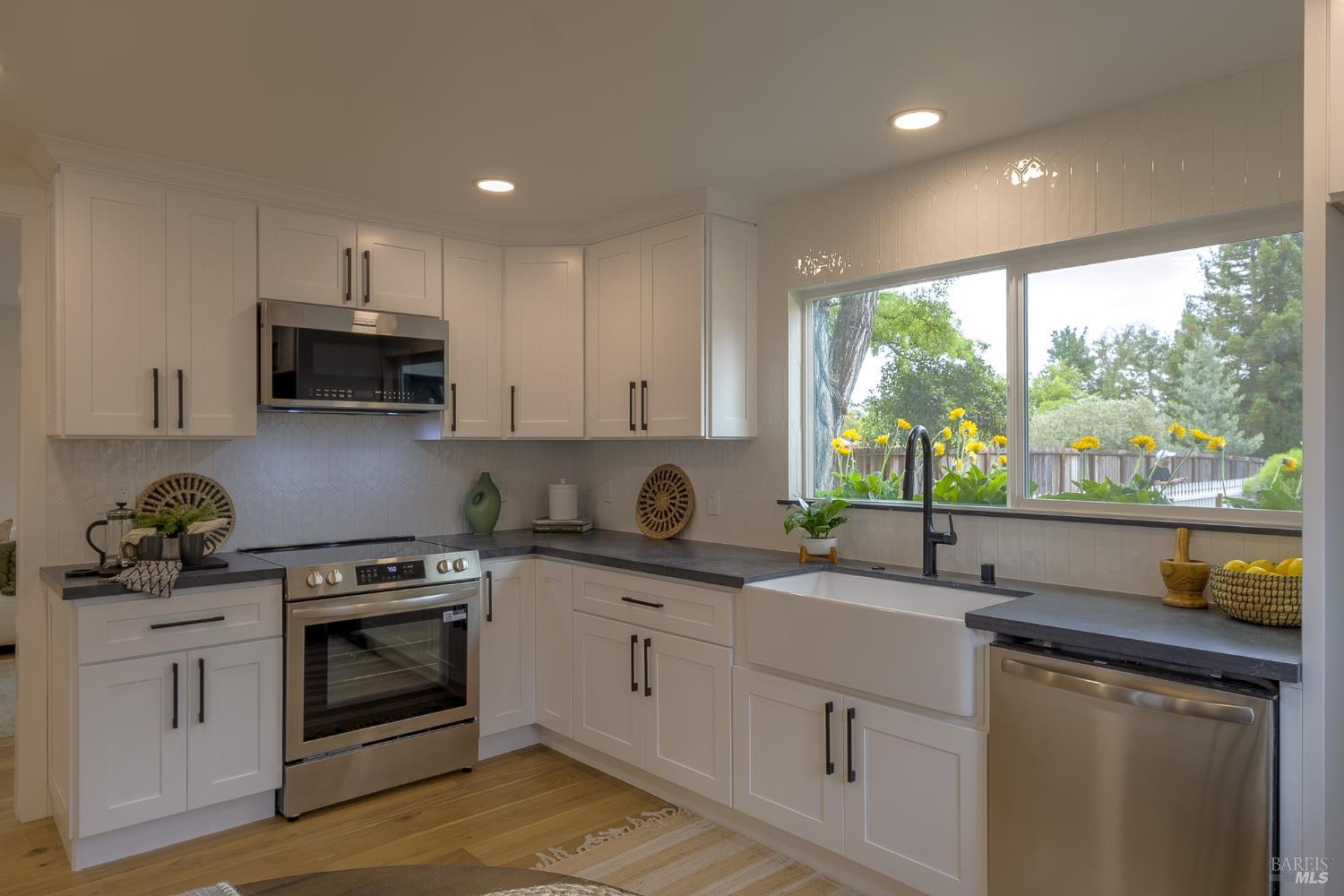 MLS #325080996 img 12