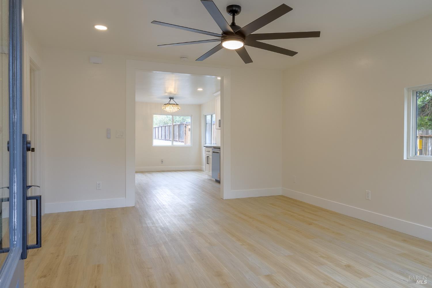 MLS #325080996 img 38