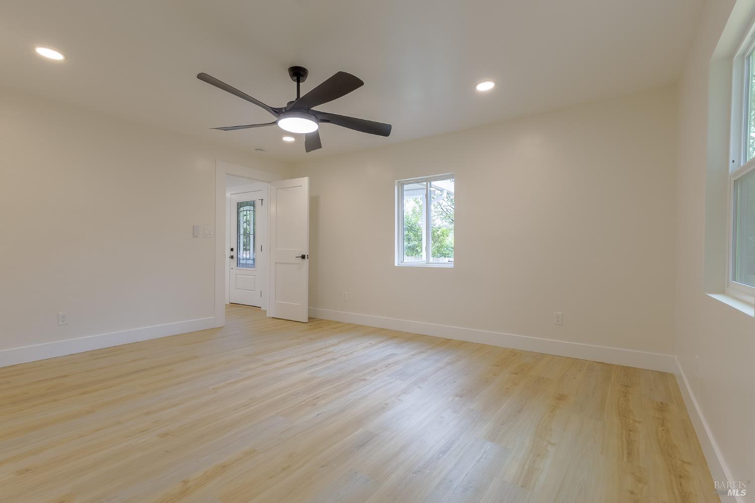 MLS #325080996 img 54