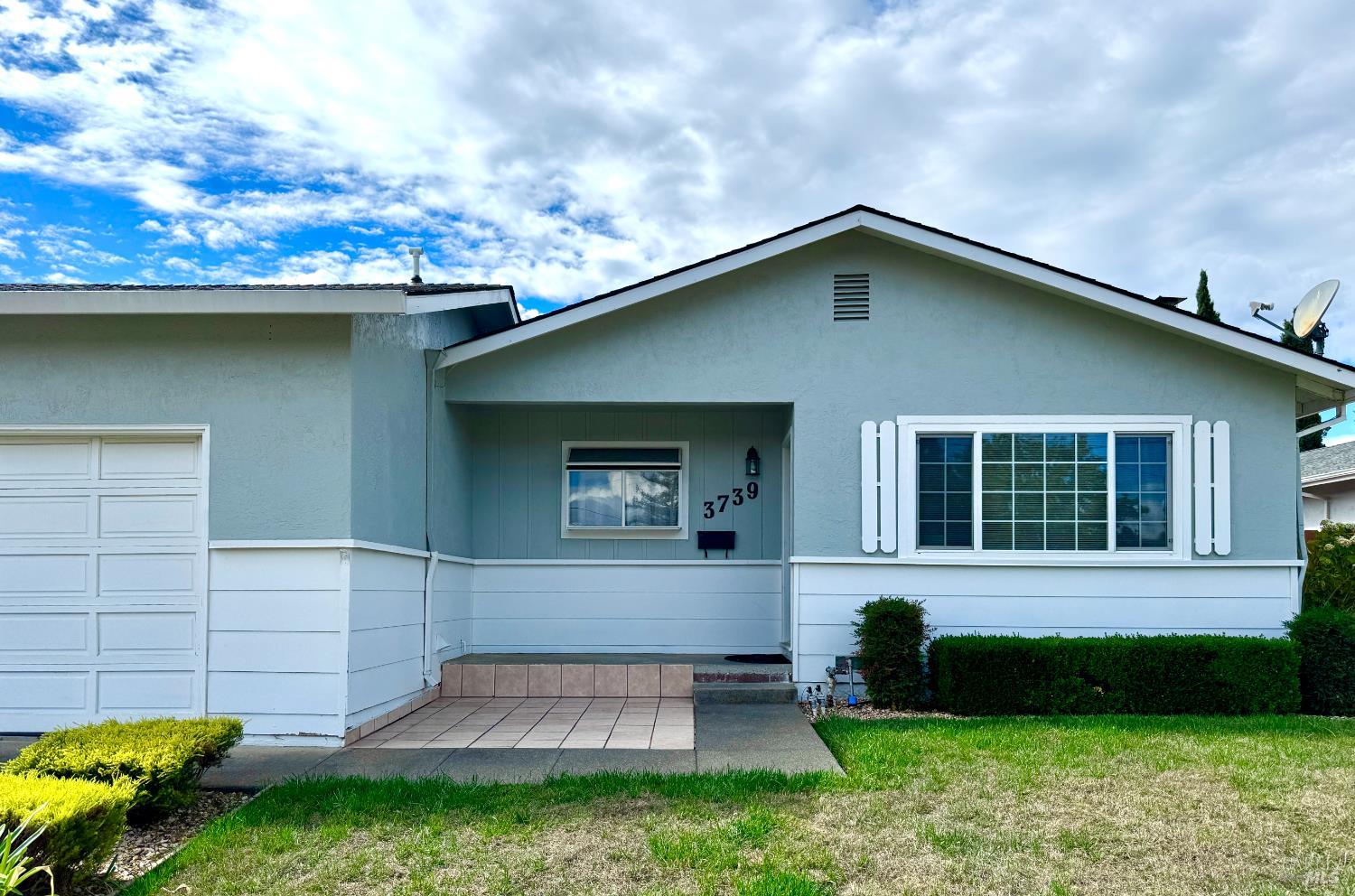 MLS #325086606 image #1