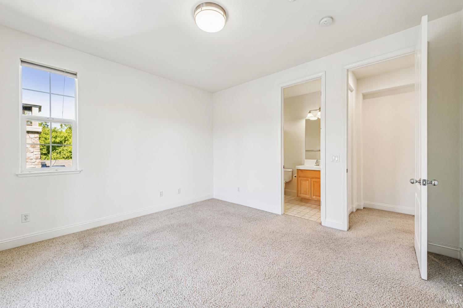 MLS #325089450 img 43