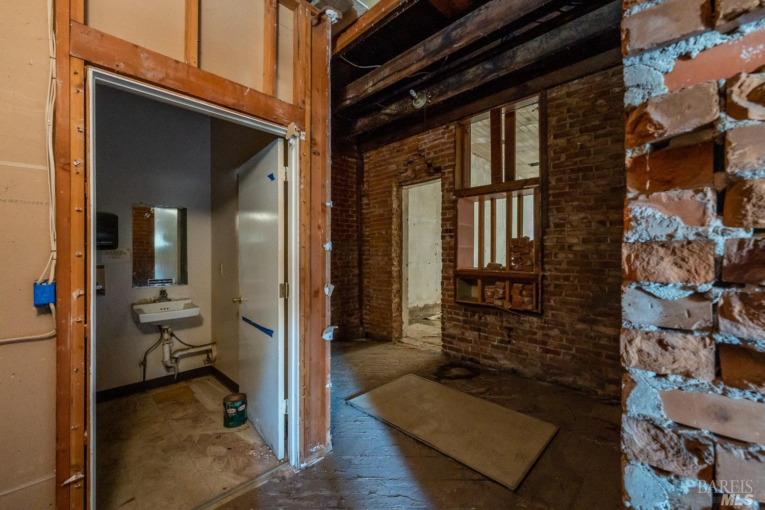 MLS #325091054 img 10