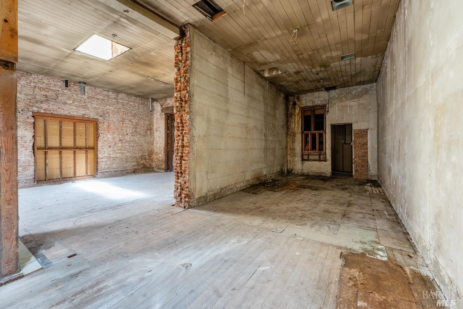 MLS #325091054 img 5