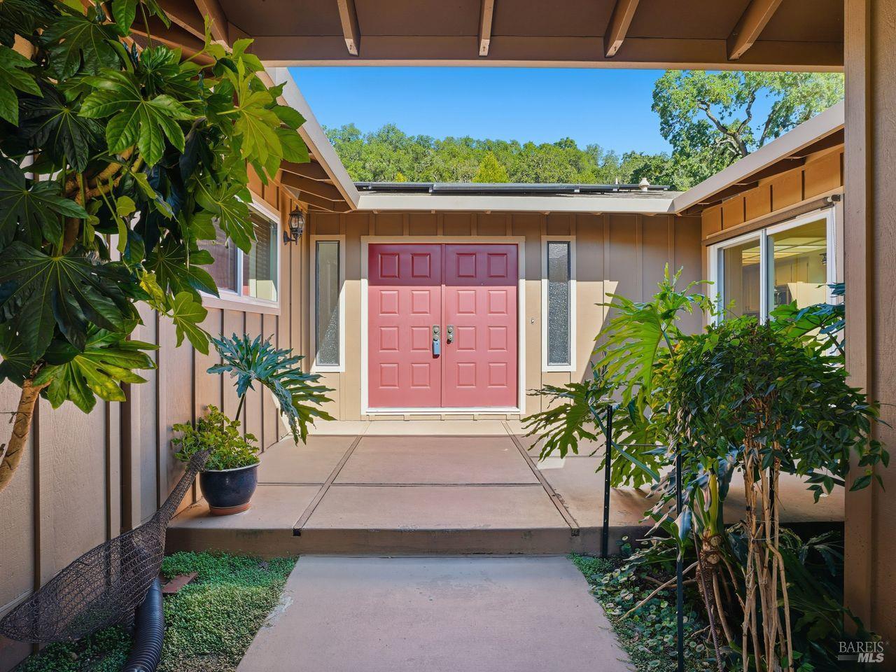 MLS #325091073 img 2