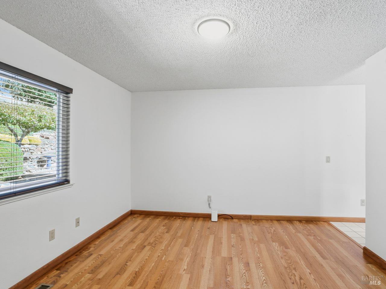 MLS #325091073 img 24