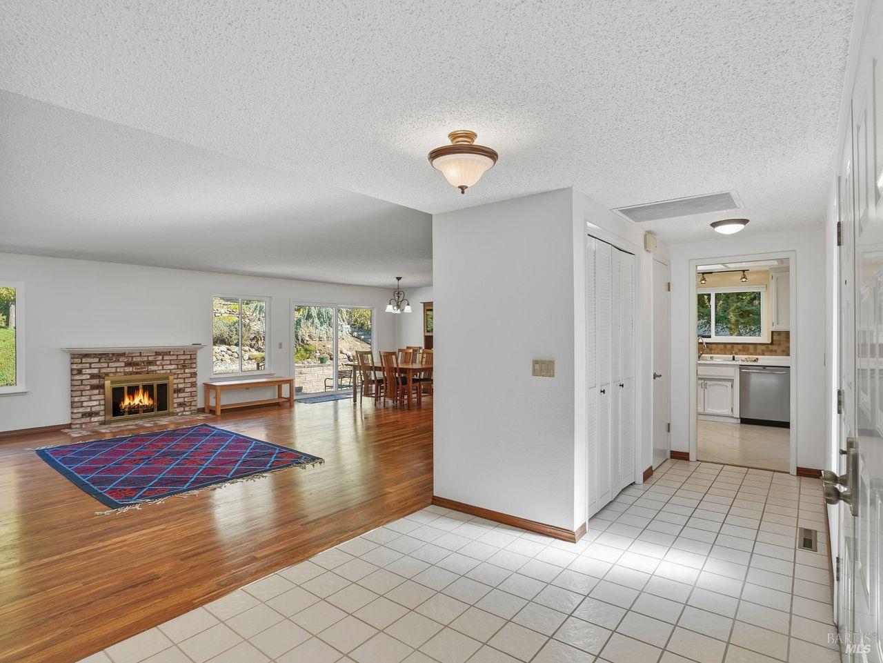 MLS #325091073 img 5