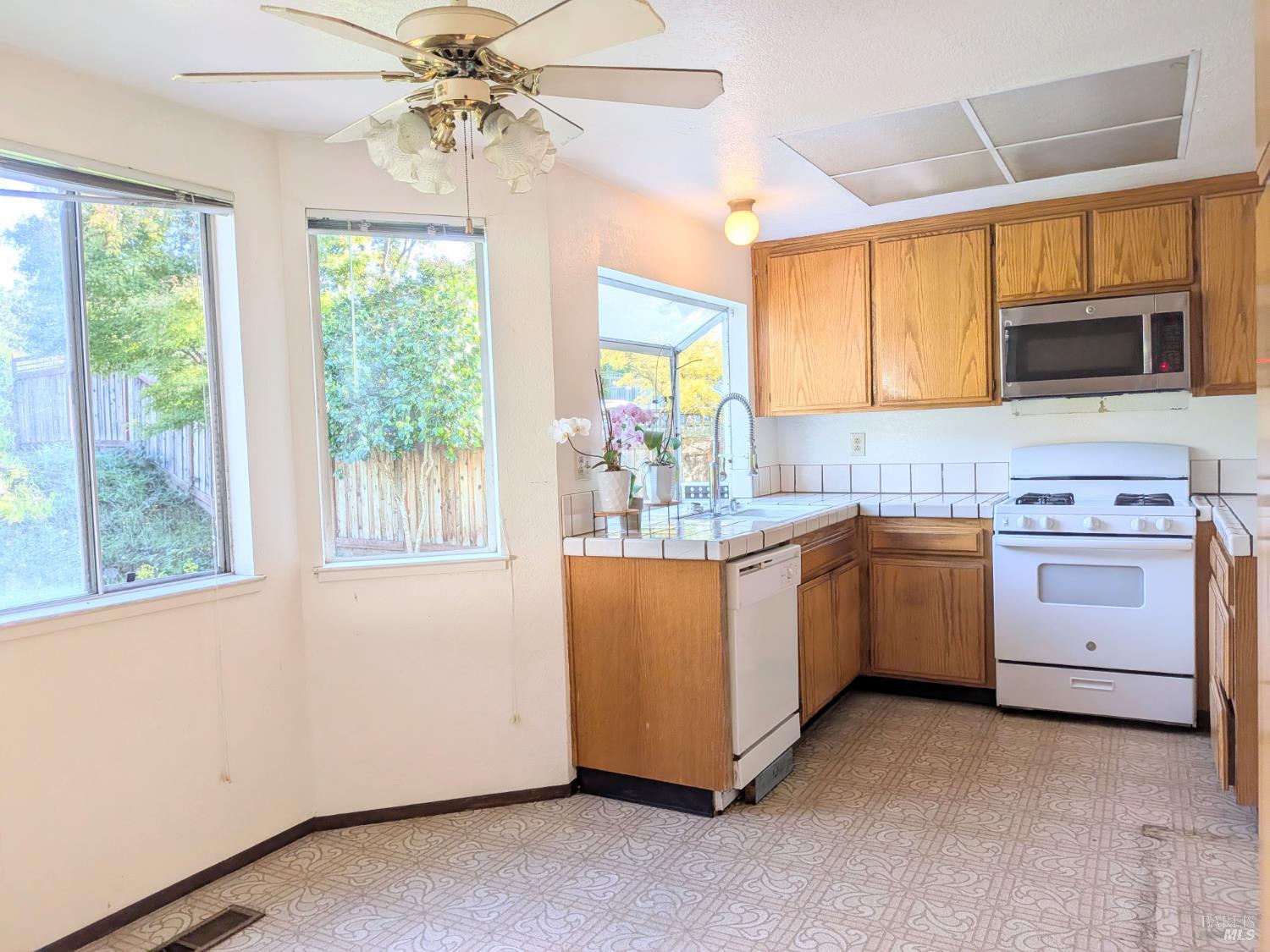 MLS #325095547 img 4