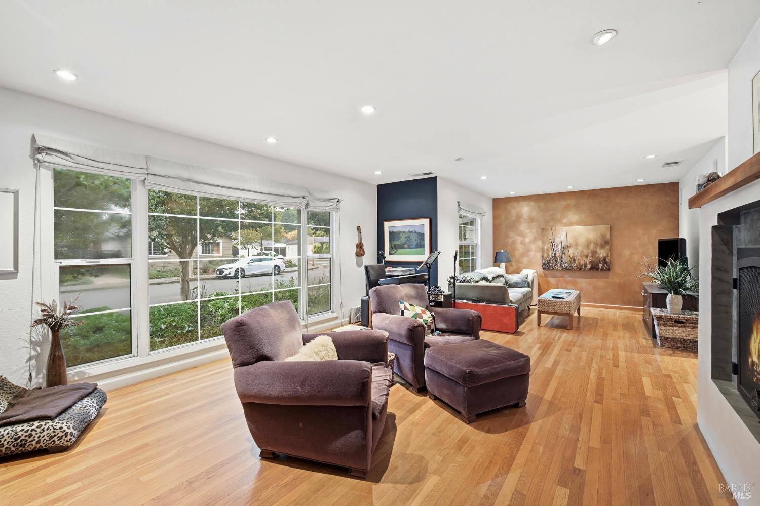 MLS #325098180 img 3