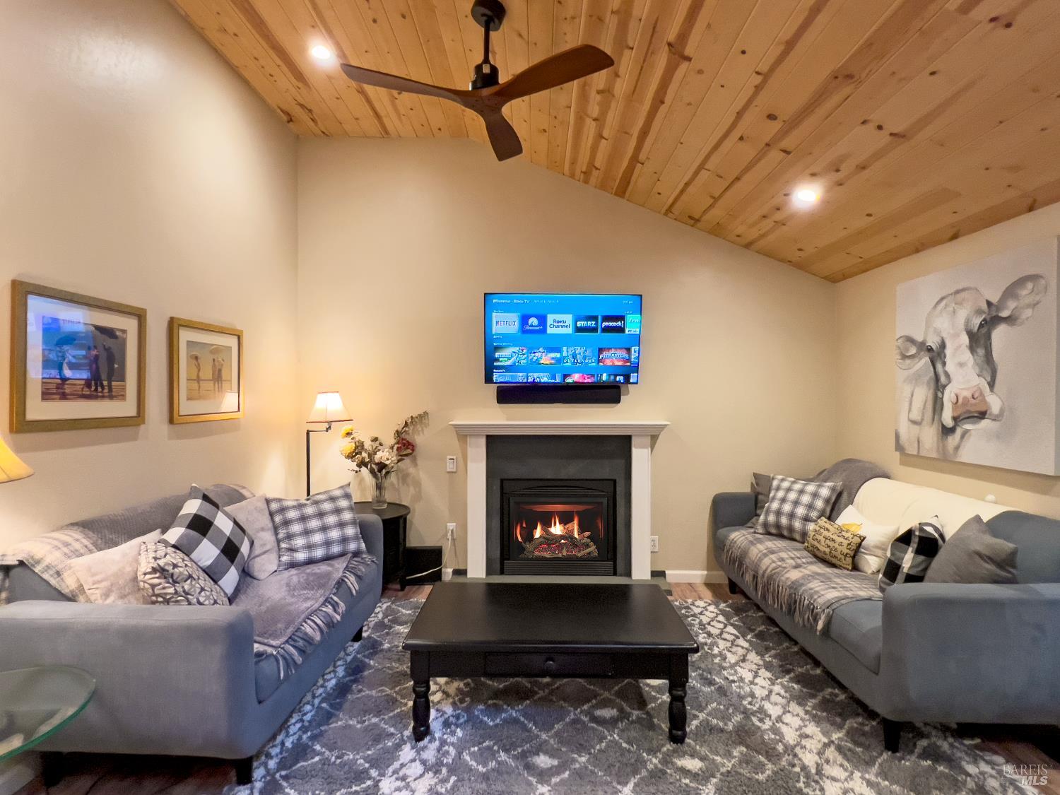 MLS #325098563 img 3