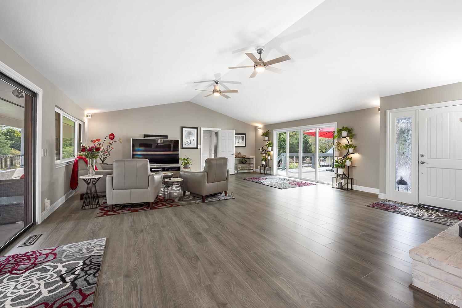 MLS #325098838 img 8