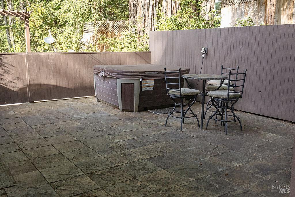 MLS #325100797 img 6