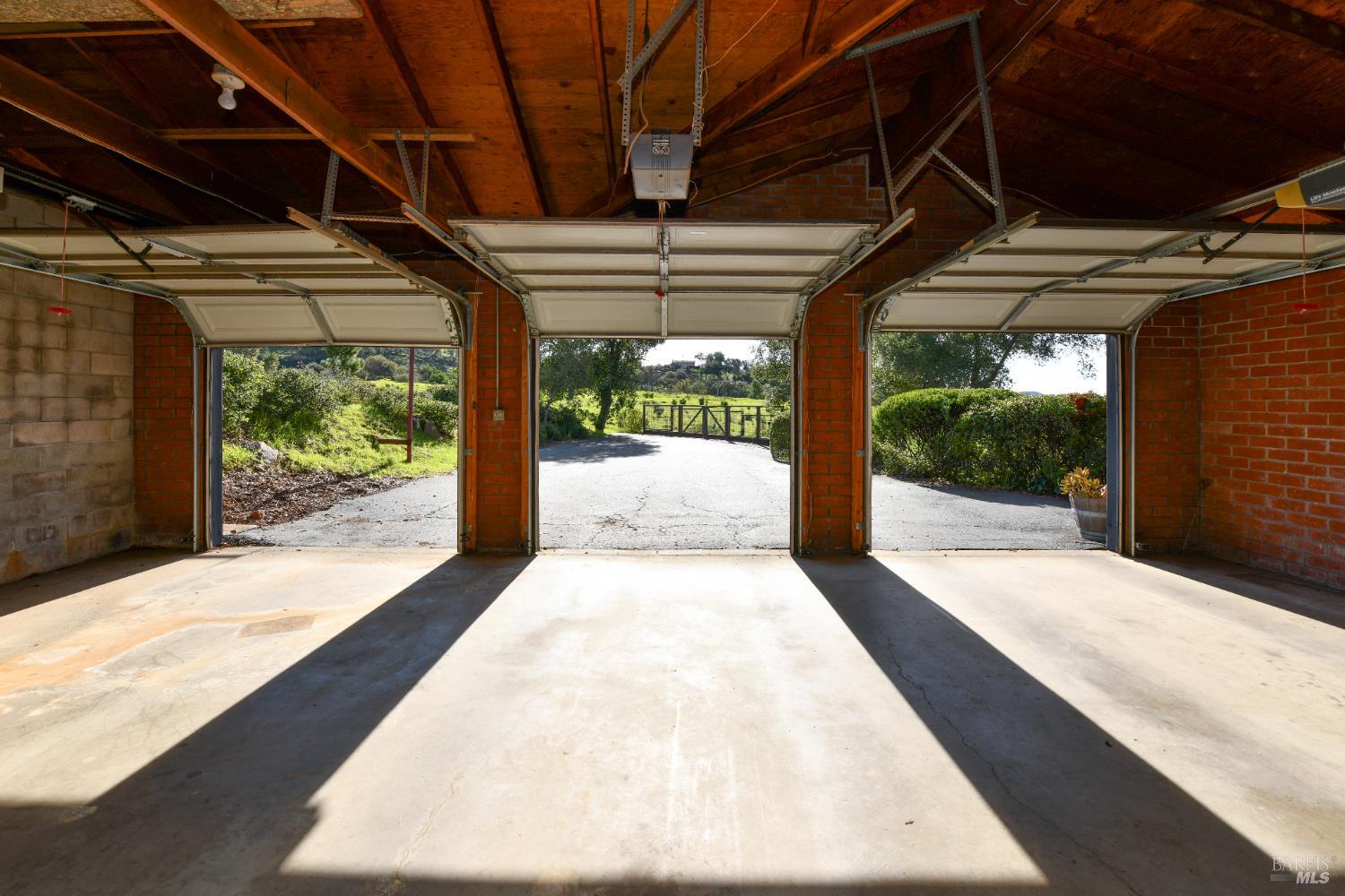 MLS #325100811 img 17