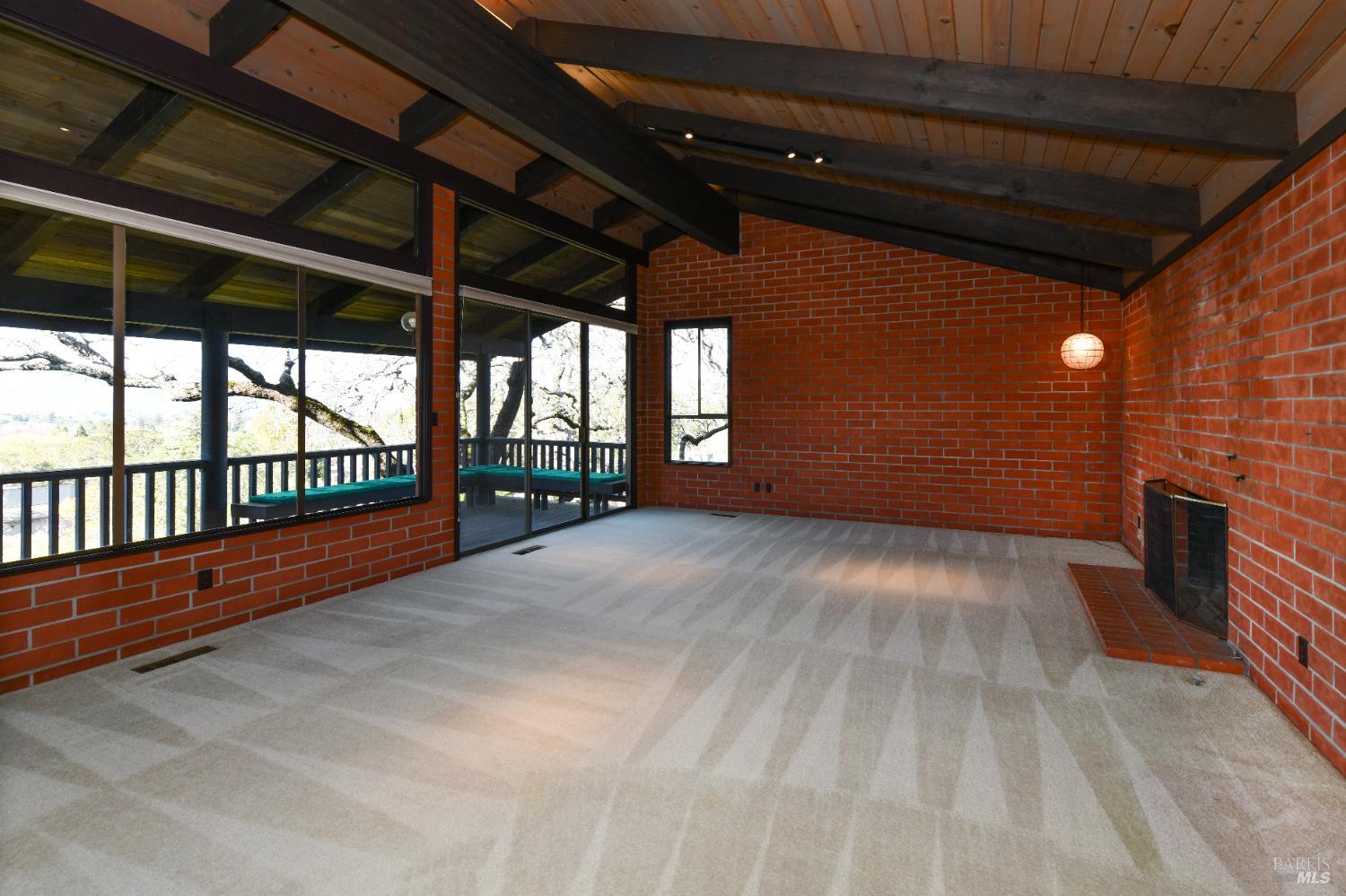 MLS #325100811 img 8