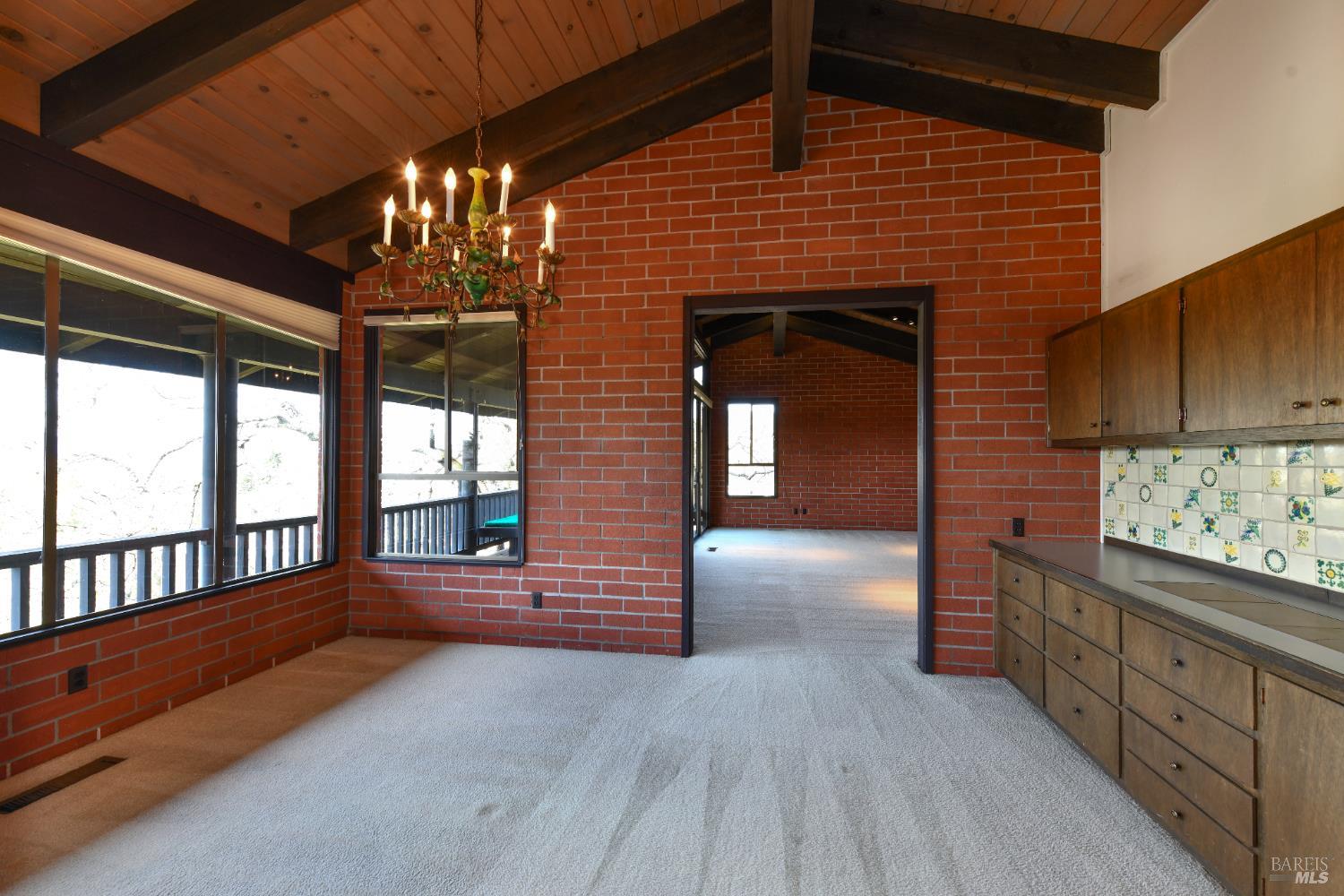 MLS #325100811 img 9