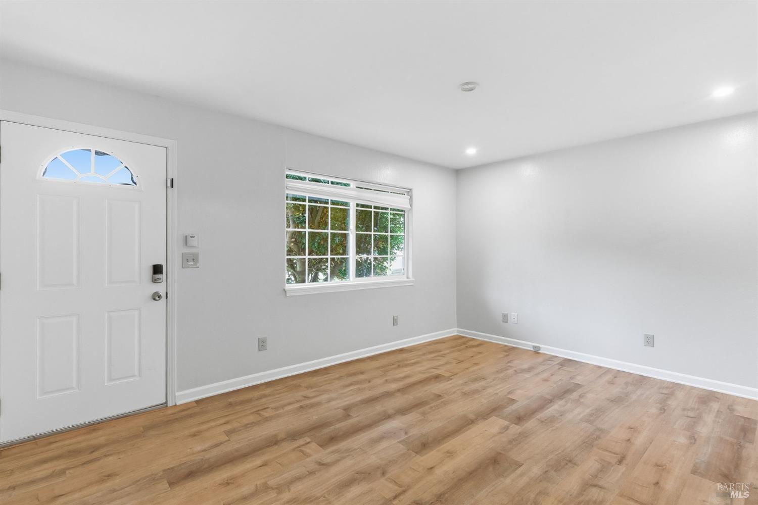 MLS #325102550 img 10