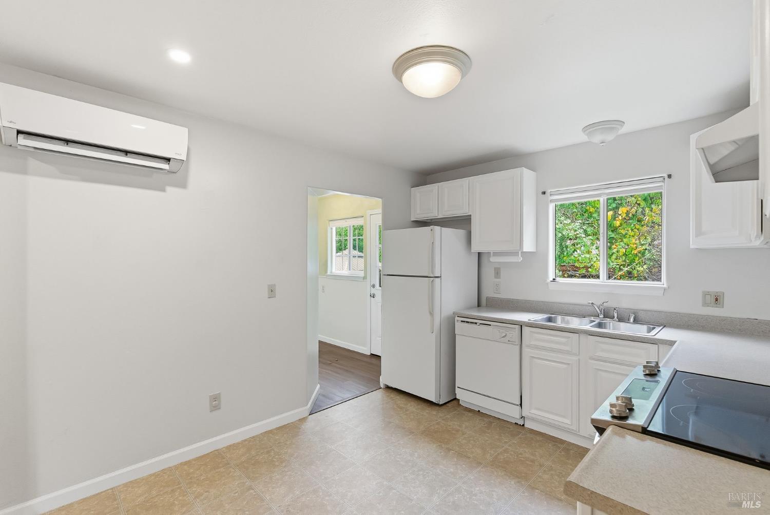 MLS #325102550 img 11