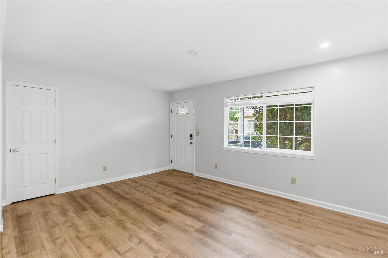 MLS #325102550 img 17