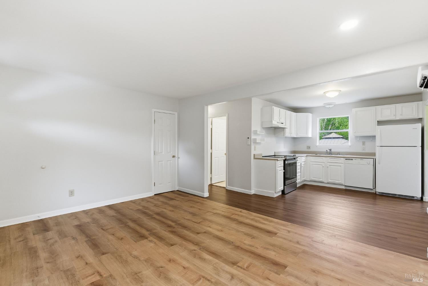 MLS #325102550 img 24