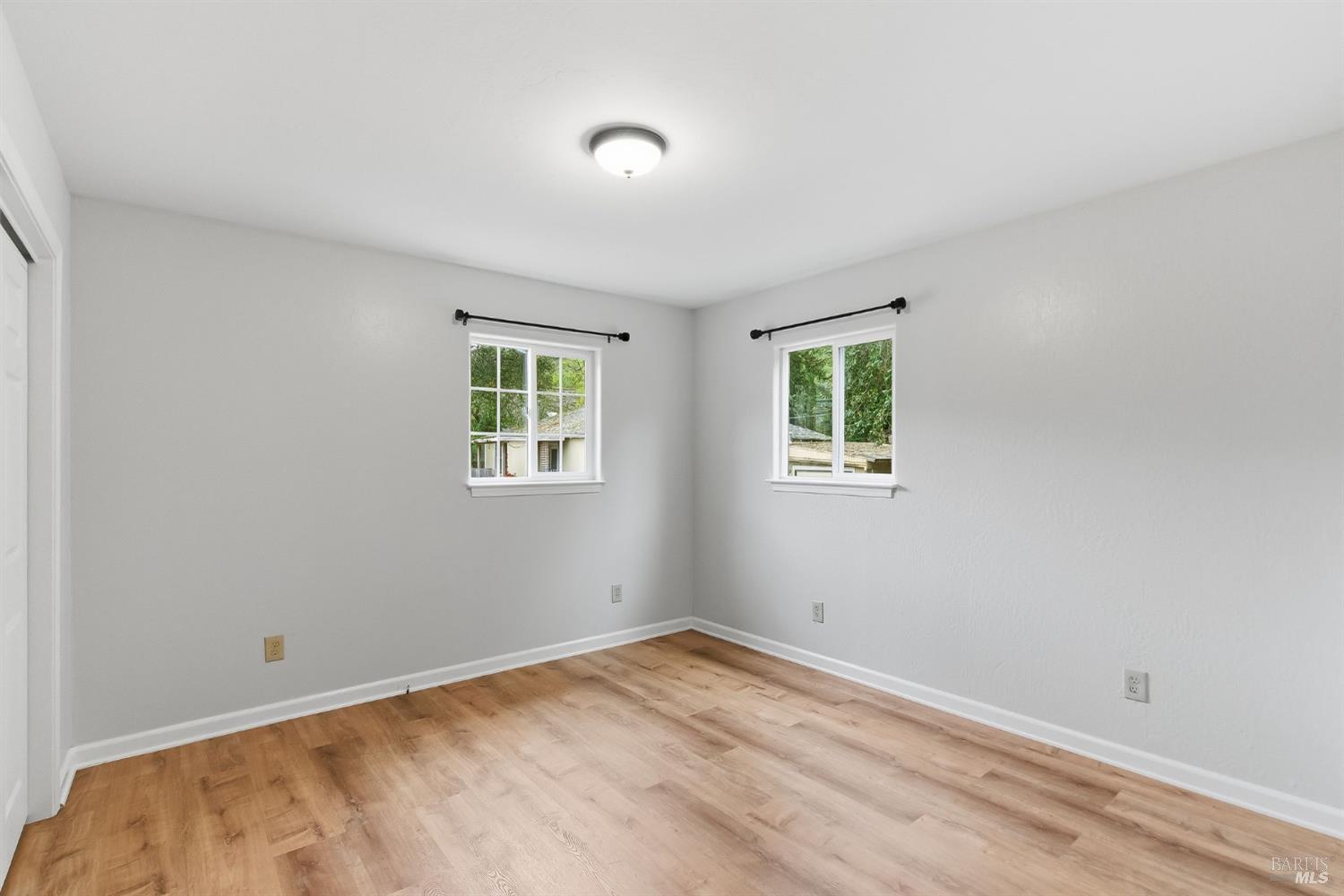 MLS #325102550 img 27