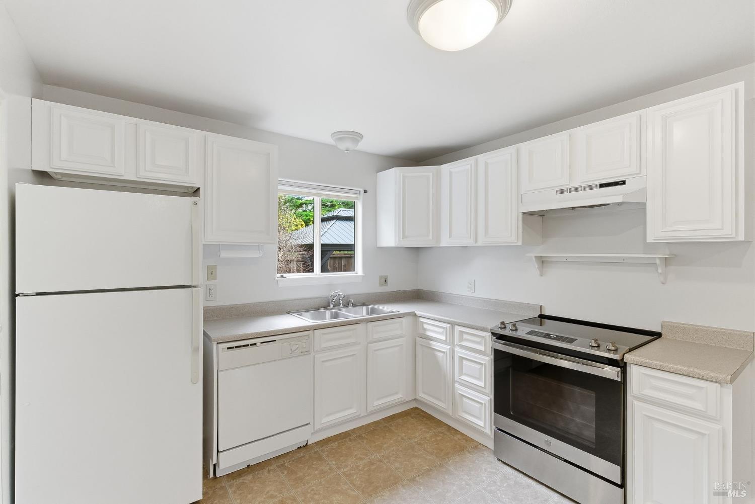 MLS #325102550 img 9