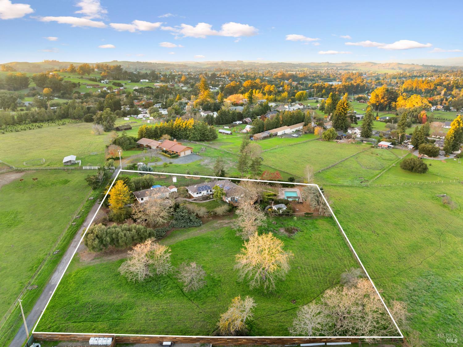 MLS #325103651 img 2