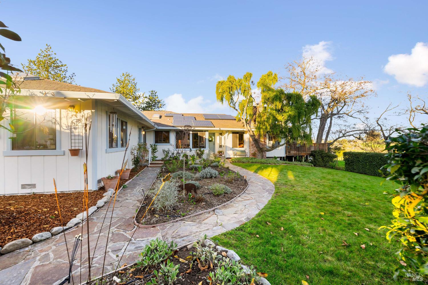 MLS #325103651 img 3