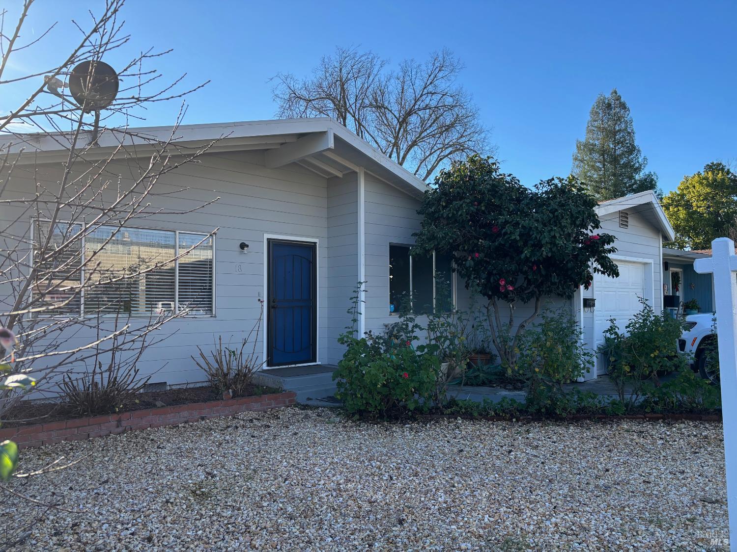 MLS #326000798 img 1