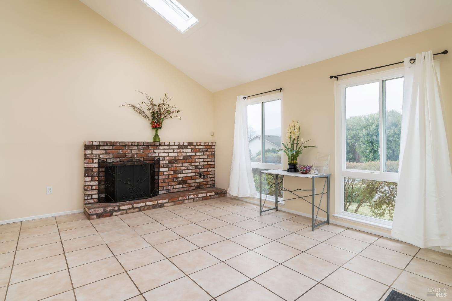 MLS #326005389 img 3