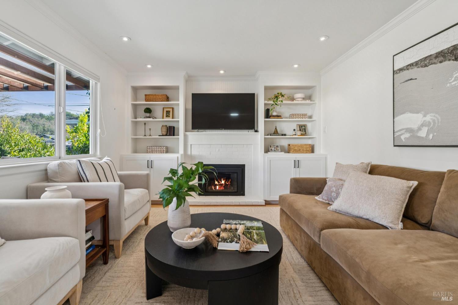 MLS #326006478 img 0