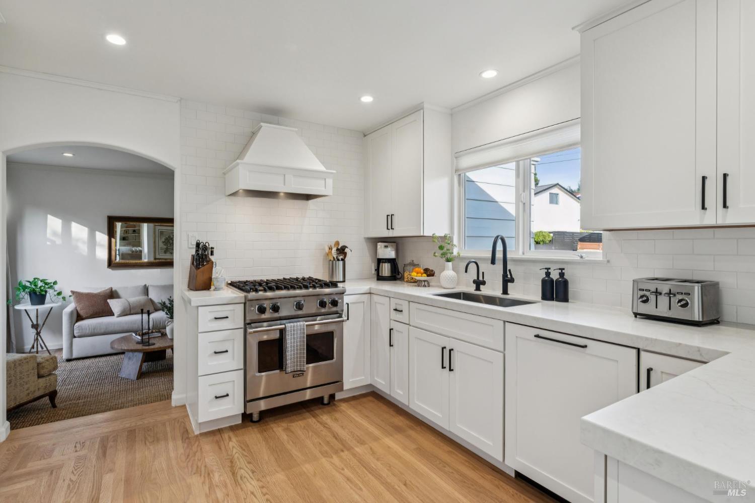 MLS #326006478 img 6