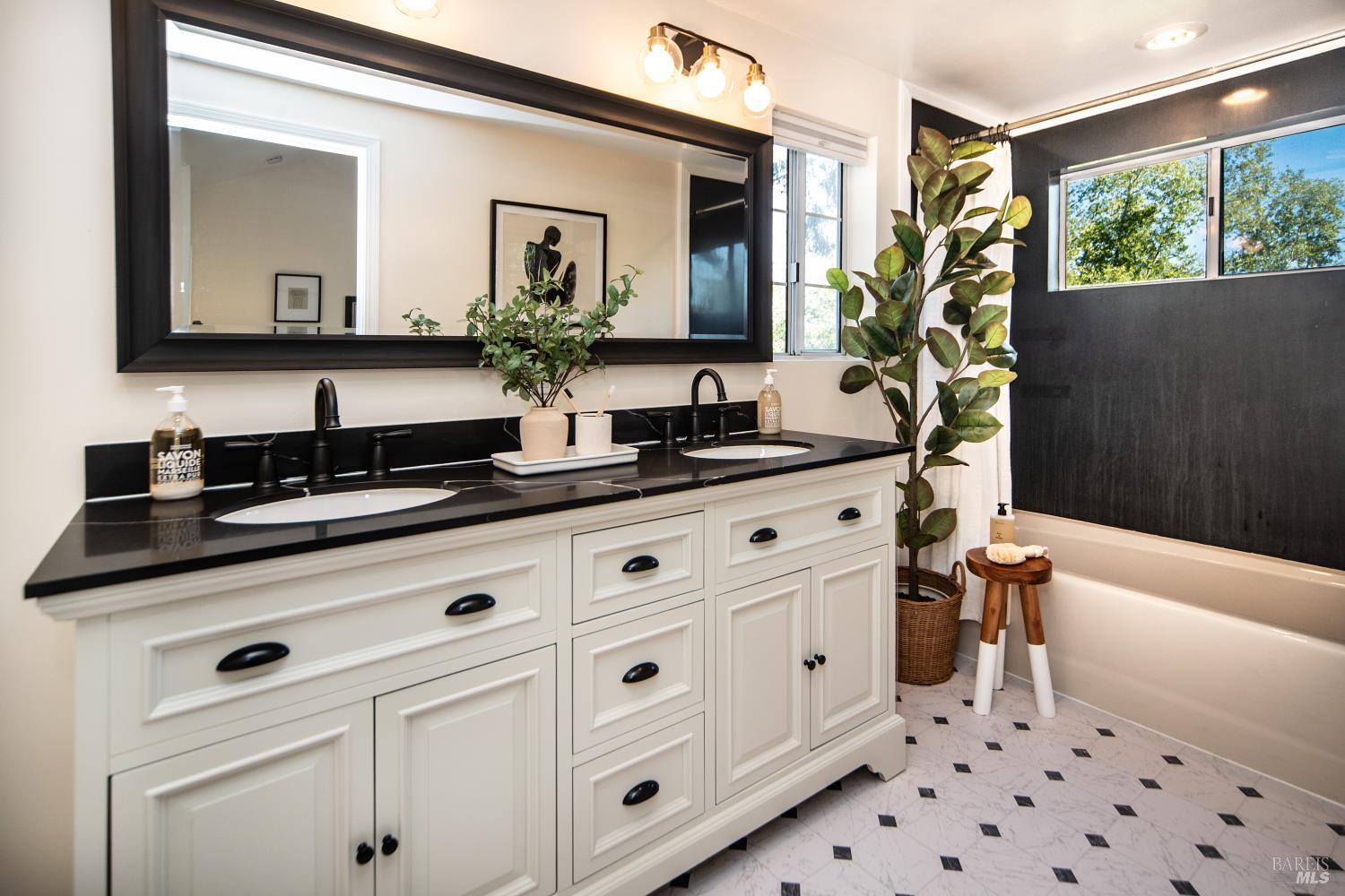 MLS #326010084 img 21