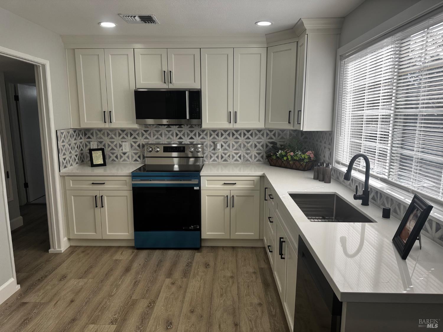 MLS #326010440 img 17