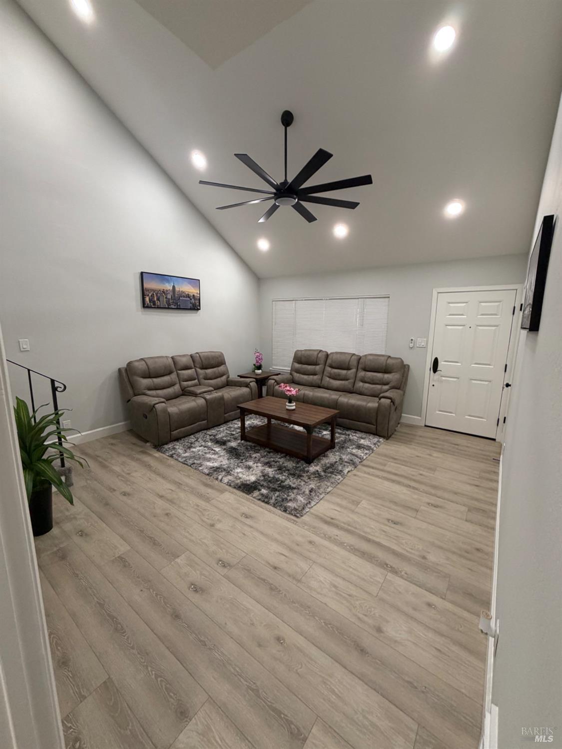 MLS #326010440 img 27