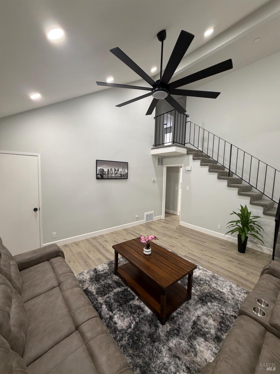 MLS #326010440 img 4