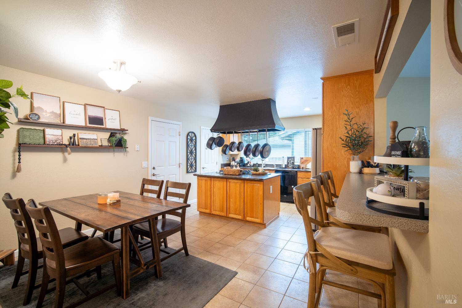 MLS #326010680 img 4