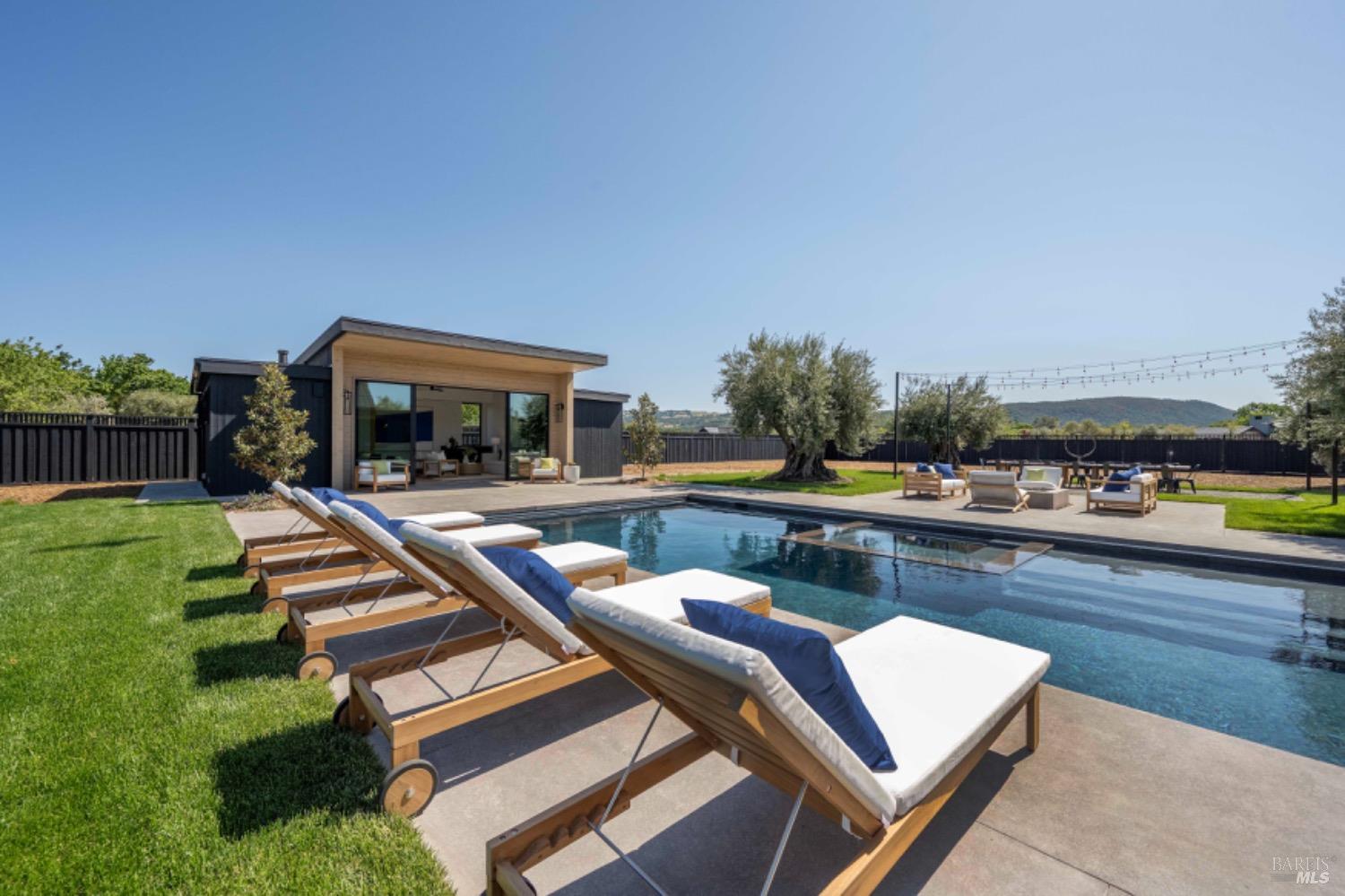 MLS #326011386 img 13