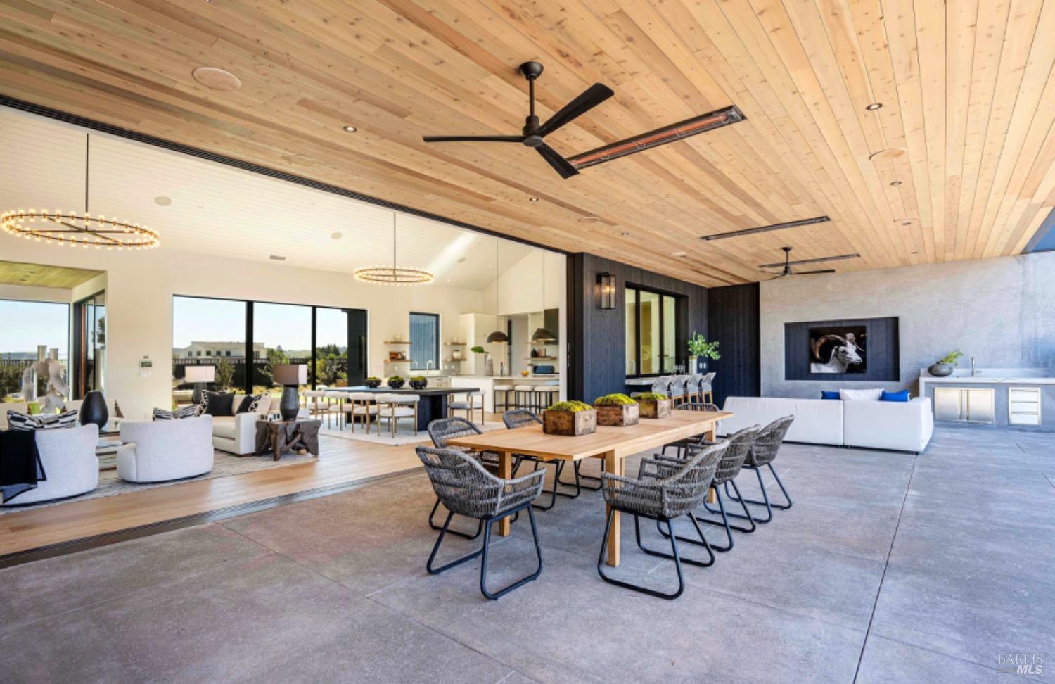 MLS #326011386 img 16