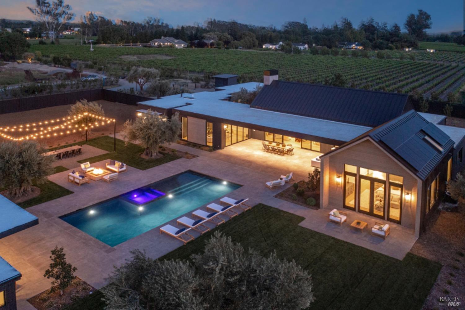 MLS #326011386 img 3