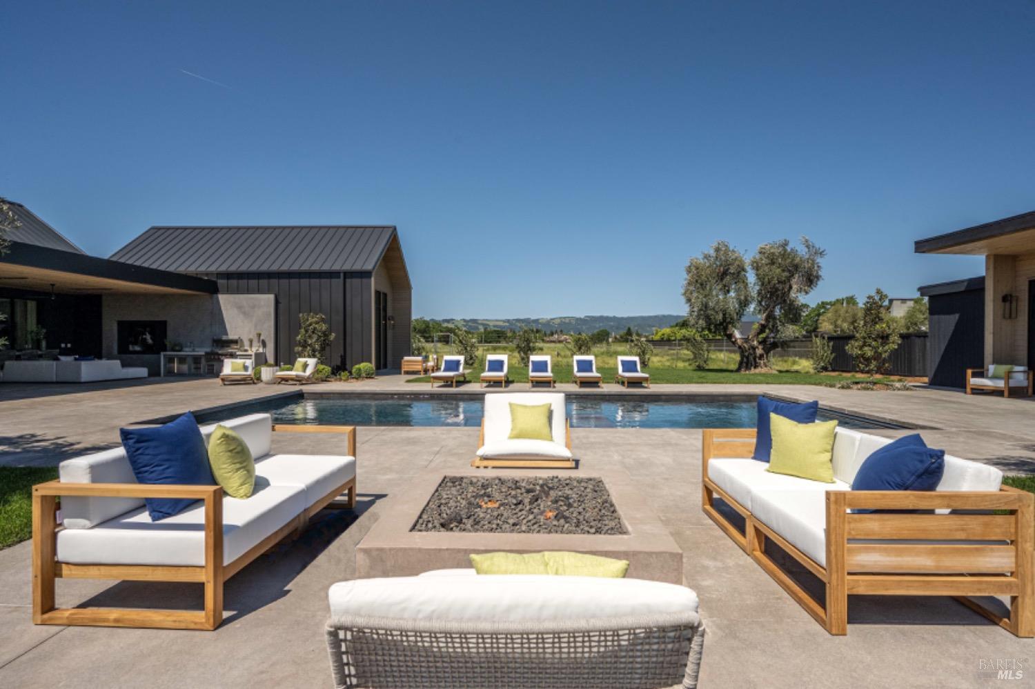 MLS #326011386 img 42