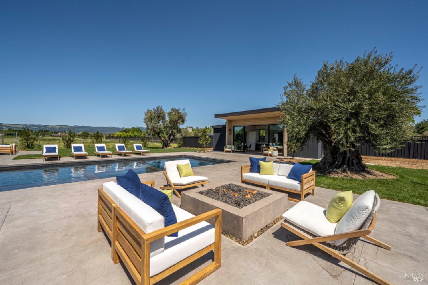 MLS #326011386 img 44