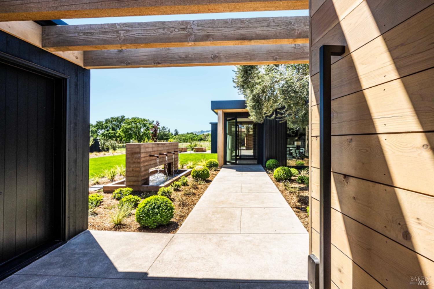 MLS #326011386 img 6