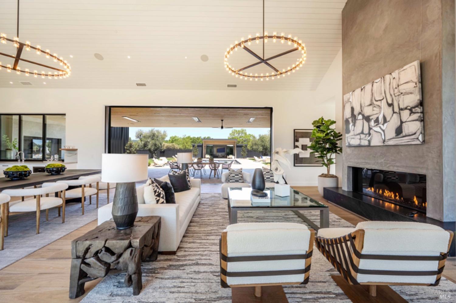 MLS #326011386 img 8