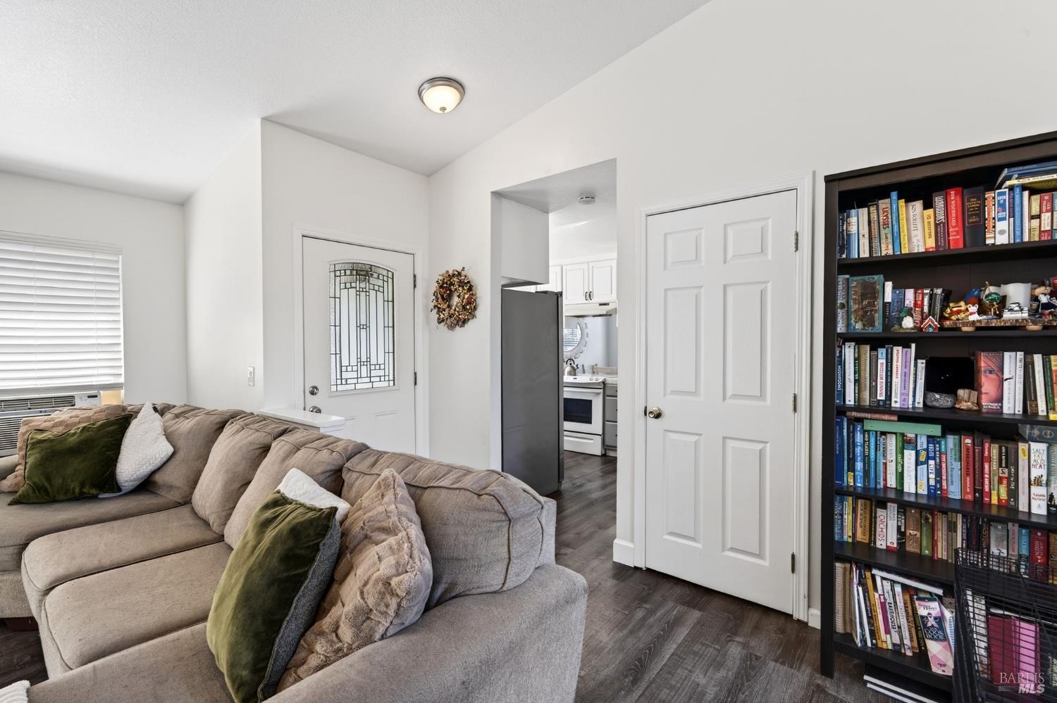 MLS #326012607 img 9