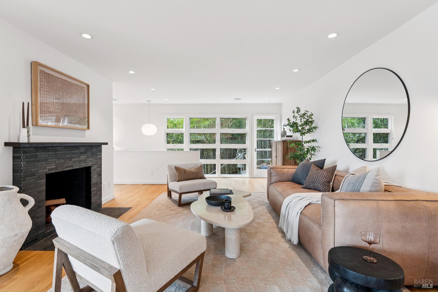 MLS #326014575 img 4