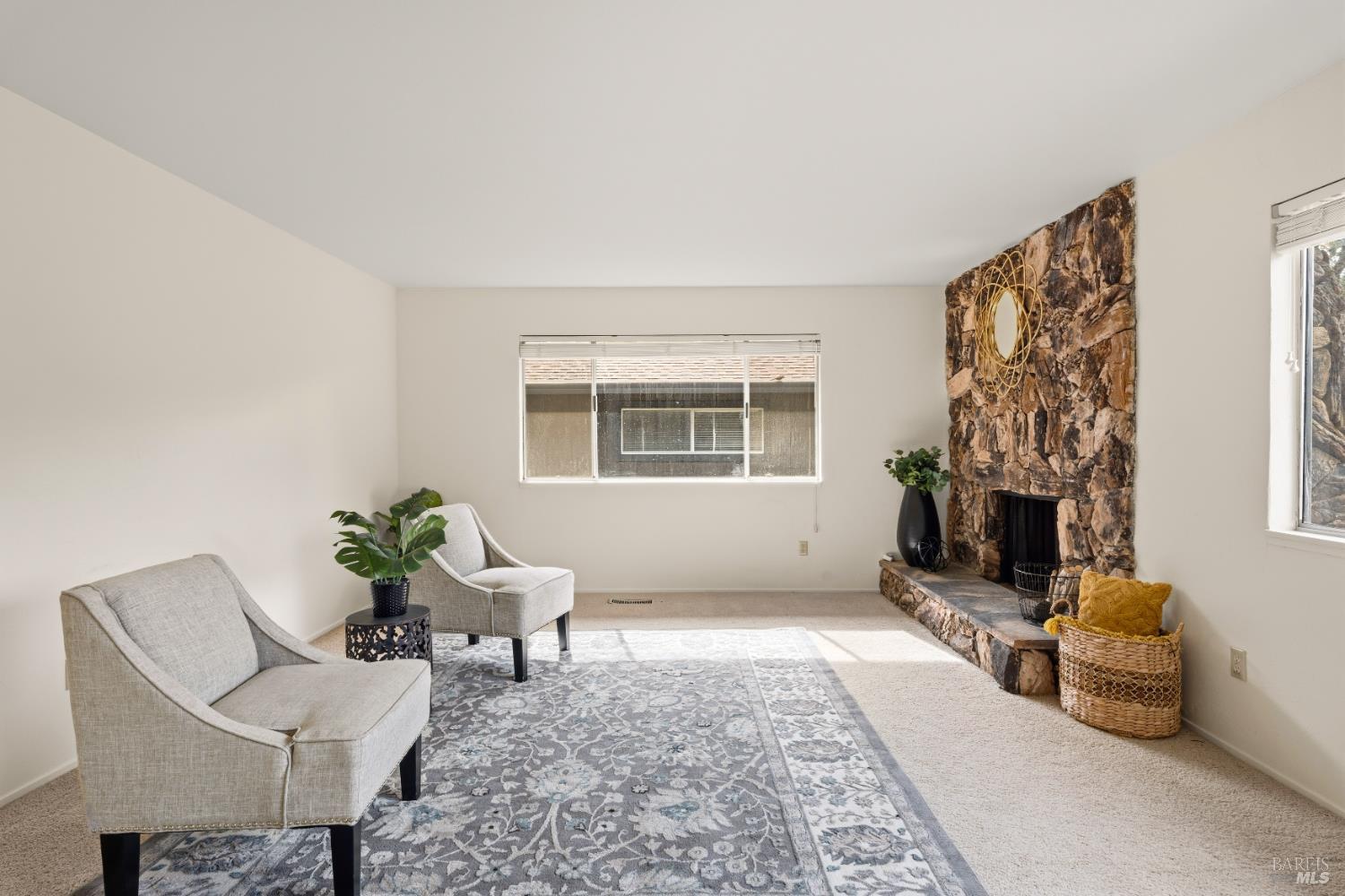 MLS #326016200 img 3