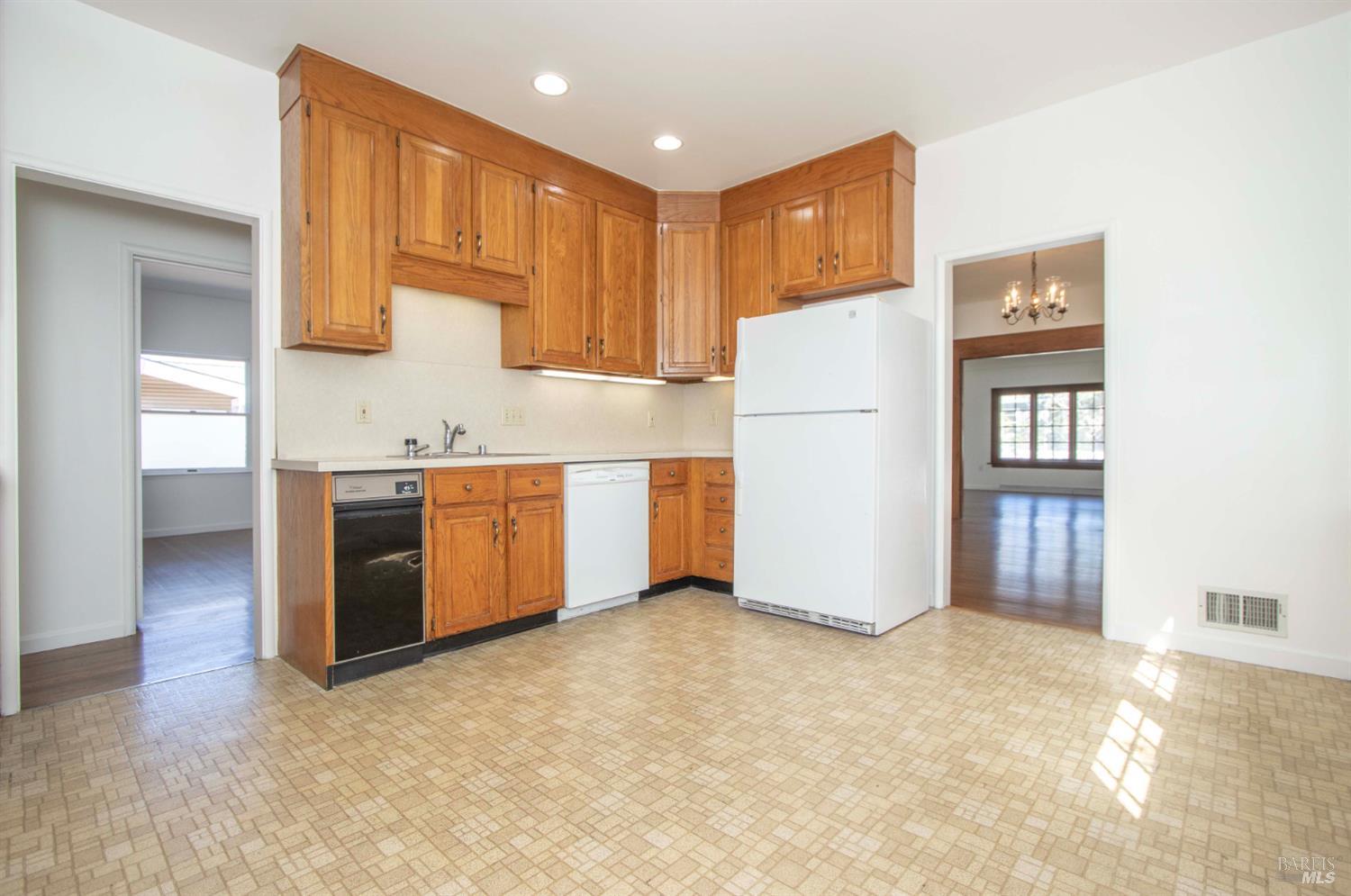 MLS #326016564 img 6